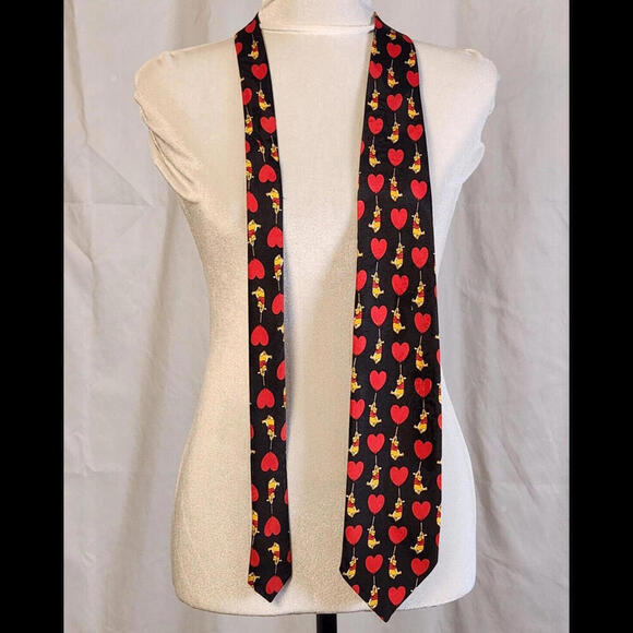 Disney's Winnie the Pooh Heart Balloons Necktie Valentine's Day Men's Tie NWT - Picture 1 of 4